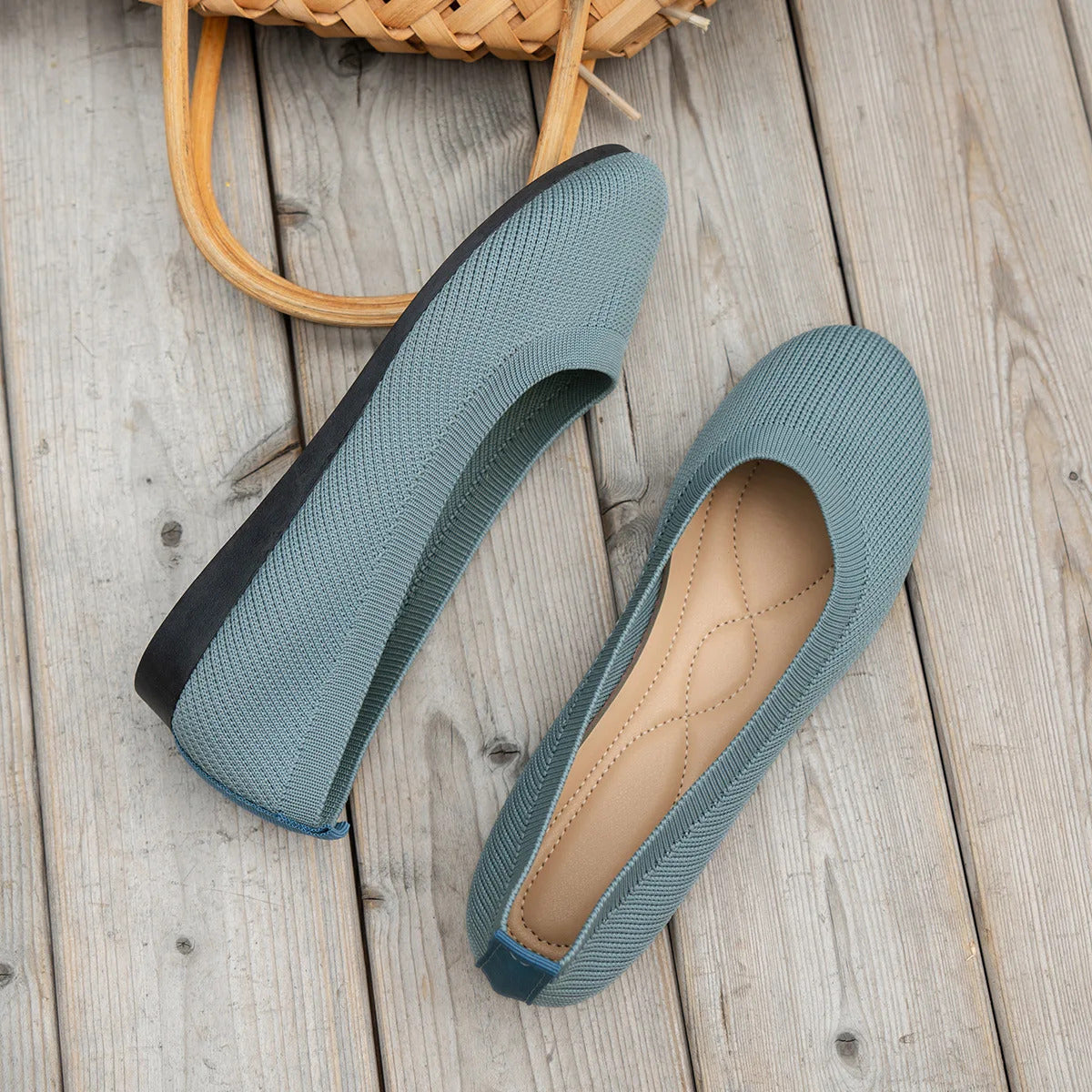 Frühling frauen Flache Schuhe neue Stricken Socke Turnschuhe Atmungsaktive Slip auf Weibliche Rpound Toe Loafers 36-43 Plus größe Licht Schuhe