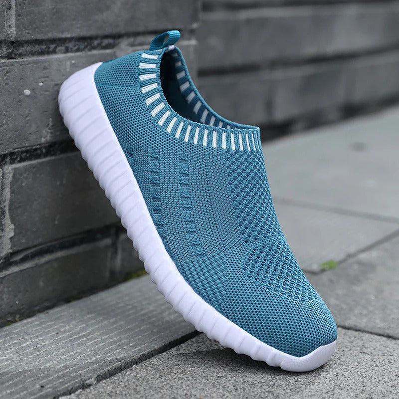 Ultraleichte, übergroße Laufschuhe für Damen, modische, atmungsaktive Sport-Sneaker mit Fliegengewebe