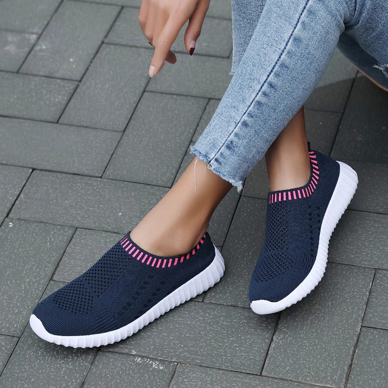 Ultraleichte, übergroße Laufschuhe für Damen, modische, atmungsaktive Sport-Sneaker mit Fliegengewebe