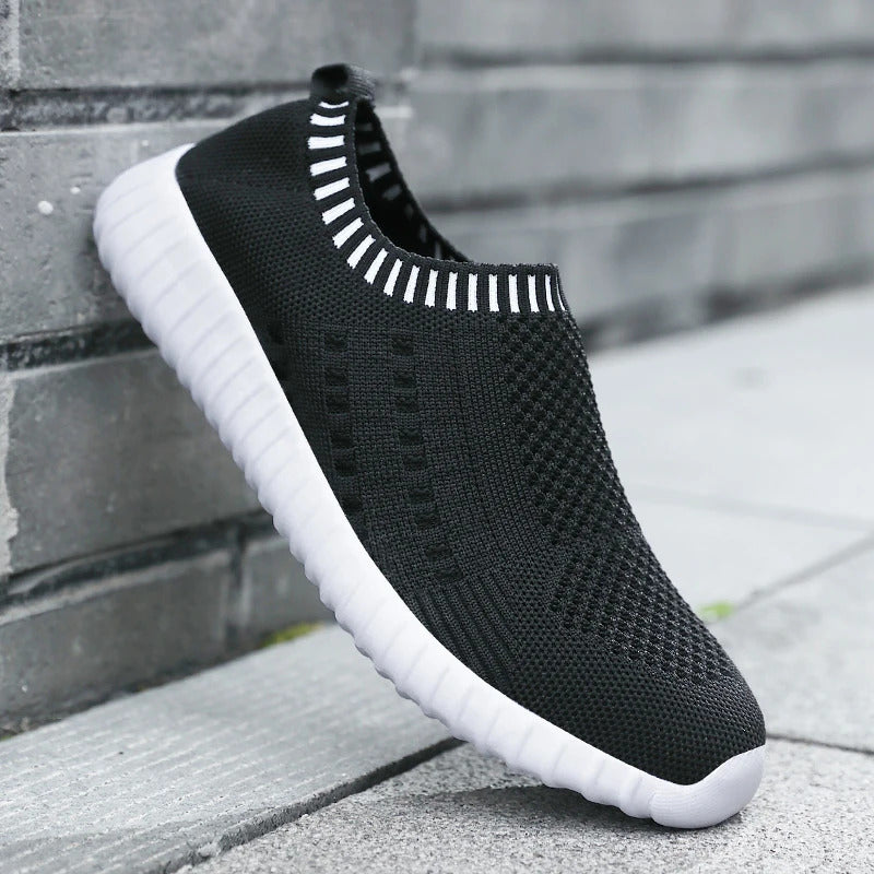 Ultraleichte, übergroße Laufschuhe für Damen, modische, atmungsaktive Sport-Sneaker mit Fliegengewebe