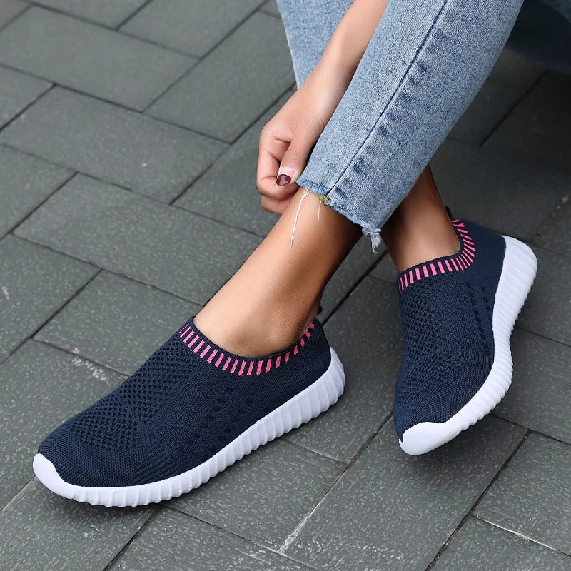 Ultraleichte, übergroße Laufschuhe für Damen, modische, atmungsaktive Sport-Sneaker mit Fliegengewebe